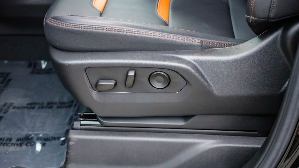 Used 2025 GMC Sierra 2500 AT4 image 22