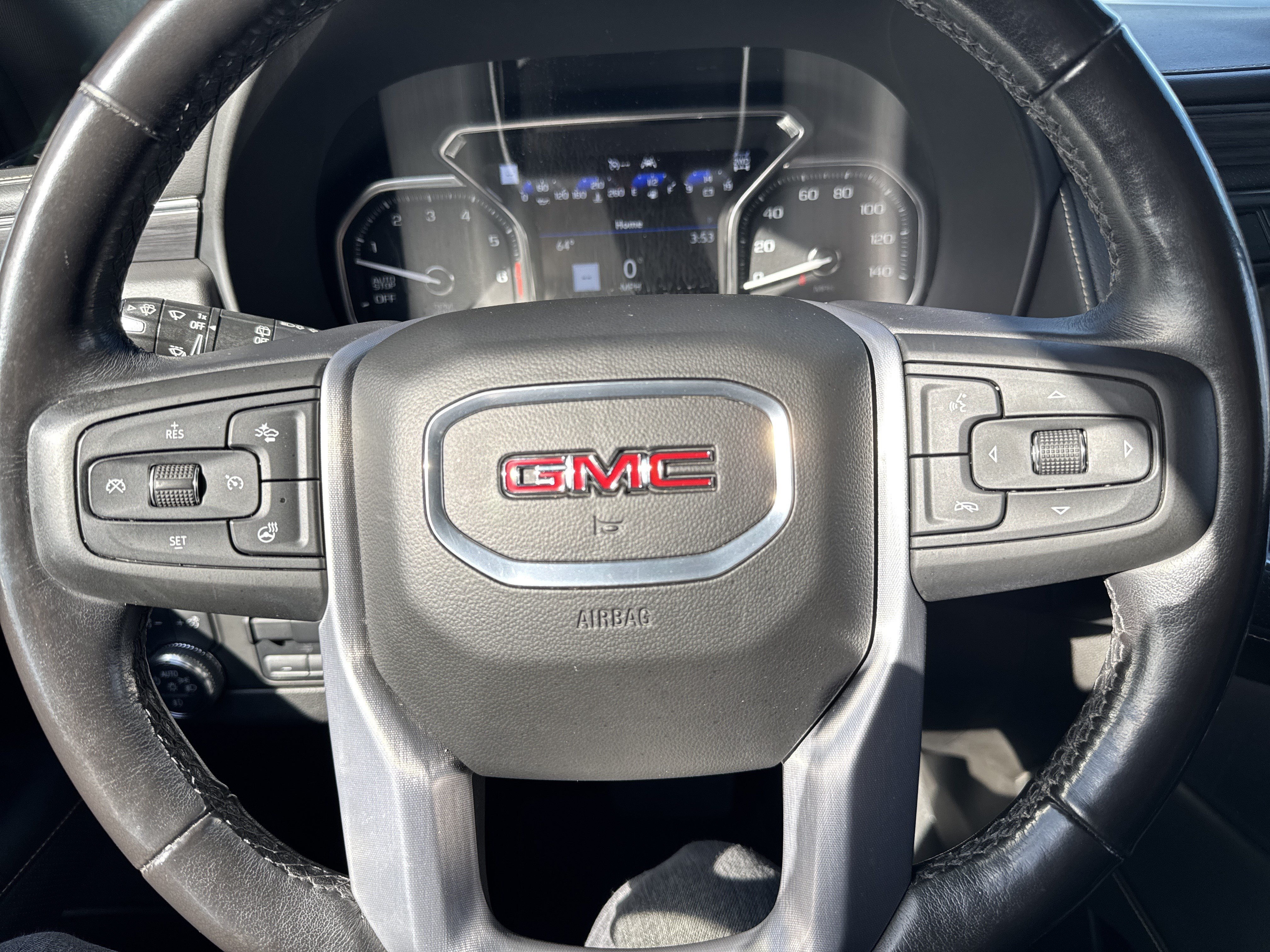 Used 2021 GMC Yukon XL SLT w/ SLT Luxury Plus Package AWD/4WD image 15