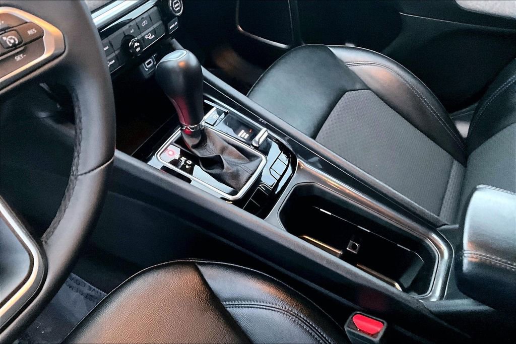 Used 2024 Jeep Compass Latitude image 15