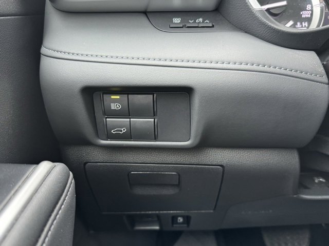 Certified 2022 Toyota Highlander XLE image 35