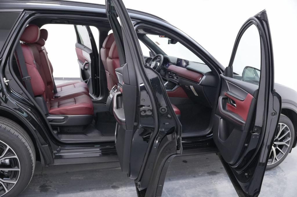 New 2025 MAZDA CX-70 Plug-In Hybrid w/ Premium Plus AWD/4WD image 43