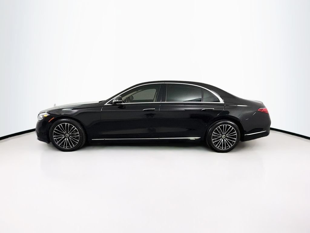 Used 2022 Mercedes-Benz S 580 4MATIC Sedan image 4