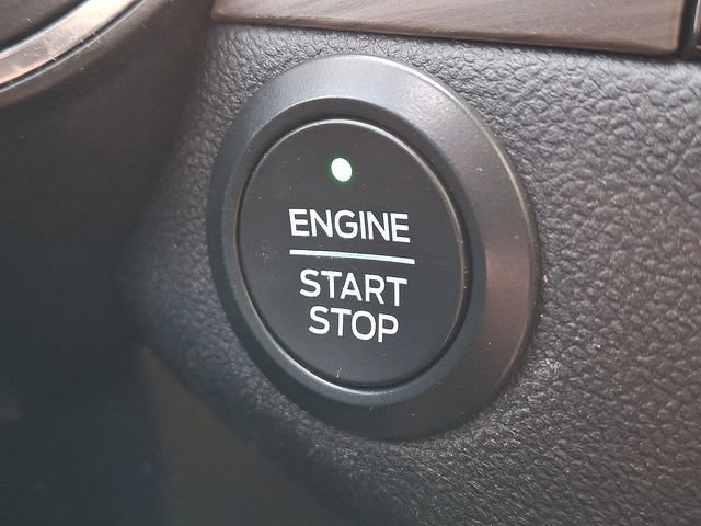 Certified 2020 Ford Escape Titanium w/ Titanium Premium Package 2.0 image 22