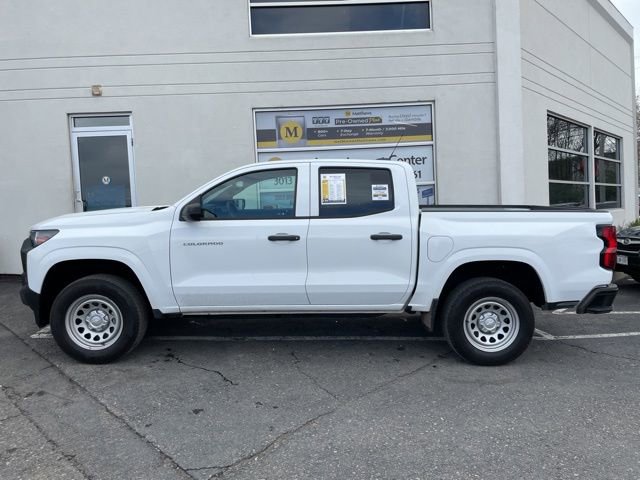 Used 2023 Chevrolet Colorado W/T image 2