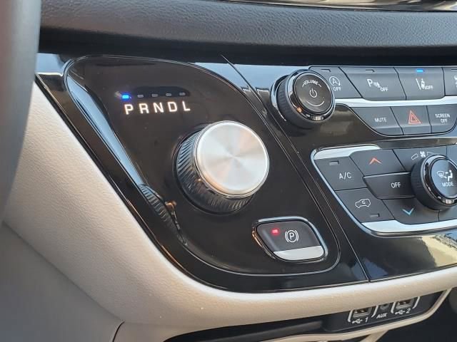Used 2022 Chrysler Pacifica Touring-L image 28