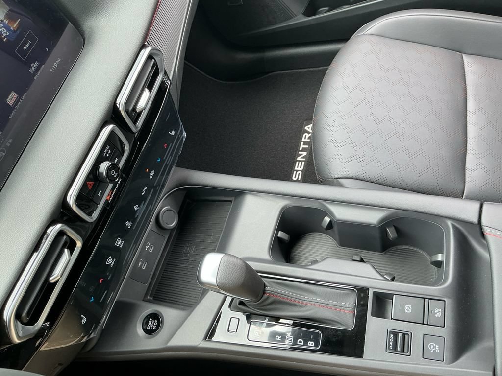 New 2026 Nissan Sentra SR w/ SR Premium Package FWD image 28
