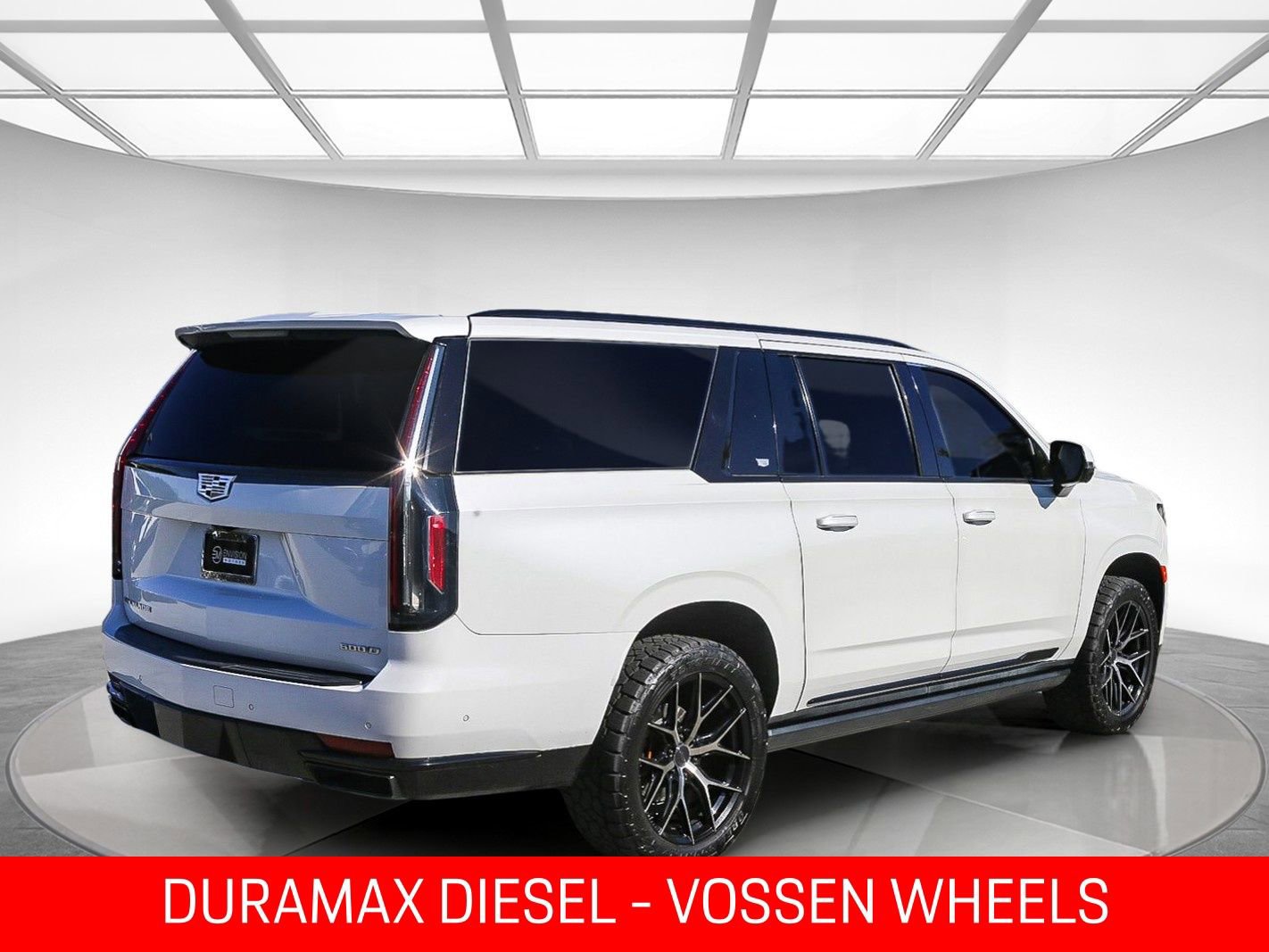 Used 2021 Cadillac Escalade ESV Sport w/ Driver Assist Tech Package AWD/4WD image 4