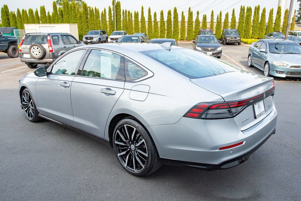 Used 2023 Honda Accord Touring image 10