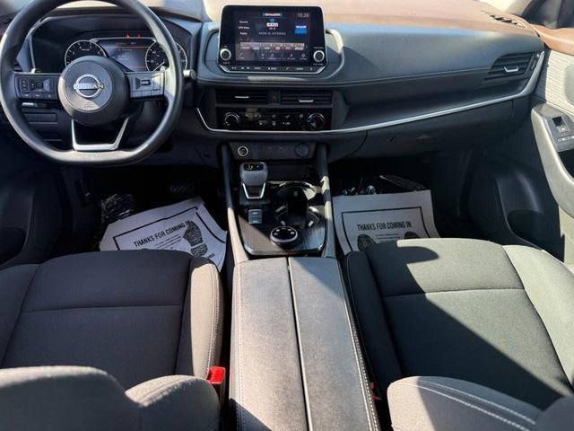 Used 2023 Nissan Rogue S image 11