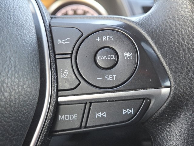 Used 2023 Toyota Camry LE w/ Convenience Package image 7