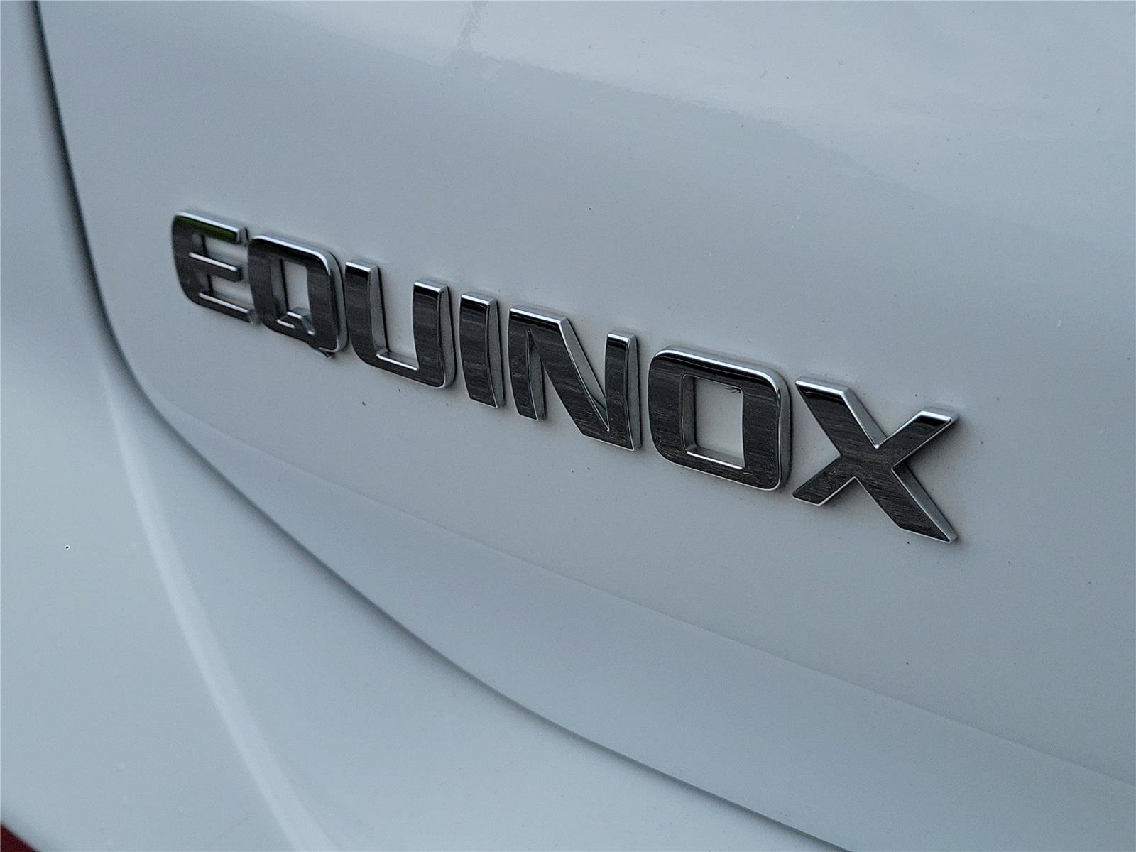 Used 2024 Chevrolet Equinox LT FWD image 8