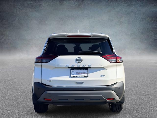 Used 2023 Nissan Rogue SV w/ SV Premium B Package image 3