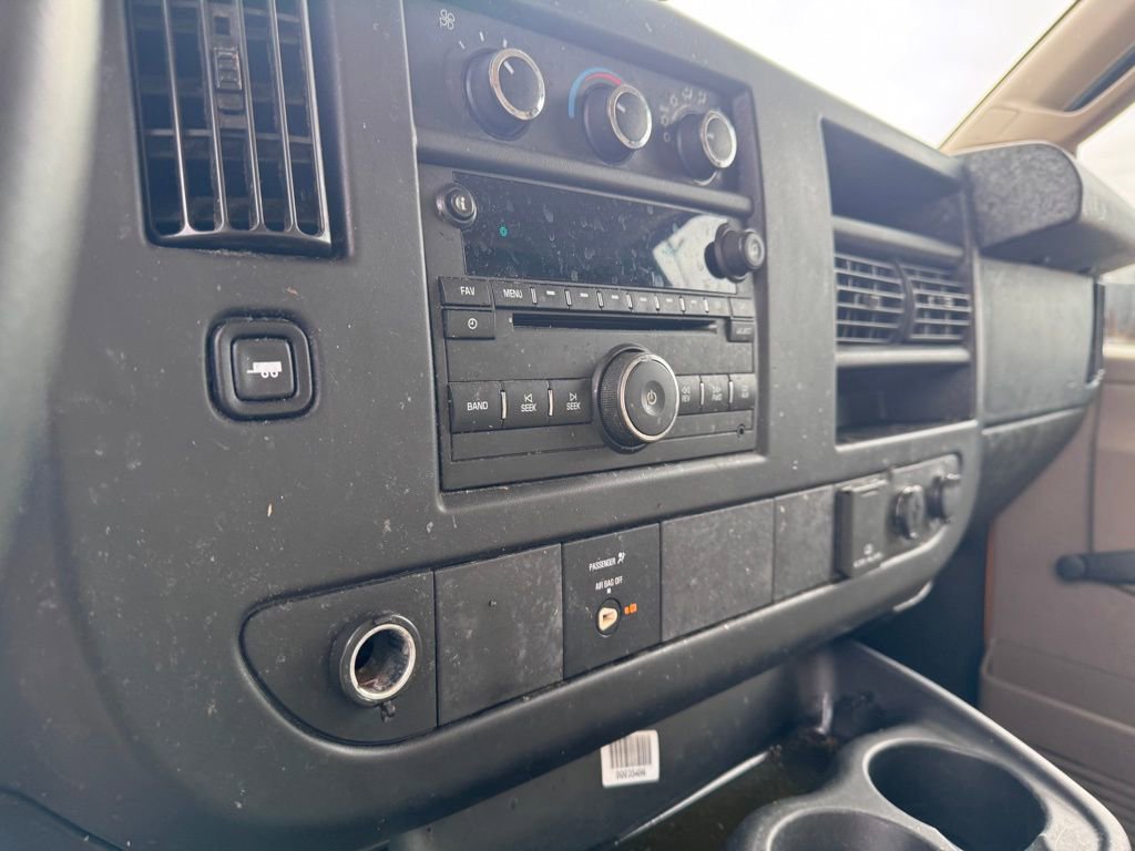 Used 2016 Chevrolet Express 3500 image 14