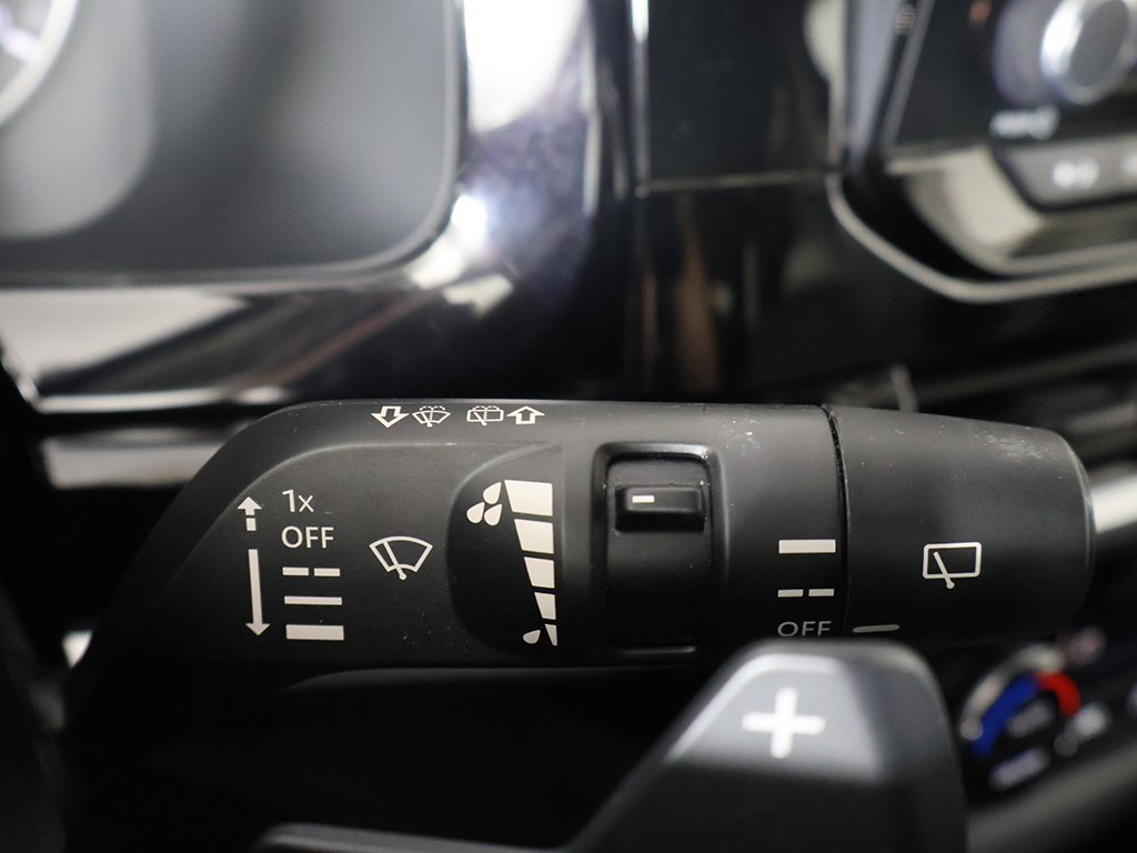 Used 2024 Nissan Pathfinder SV image 42