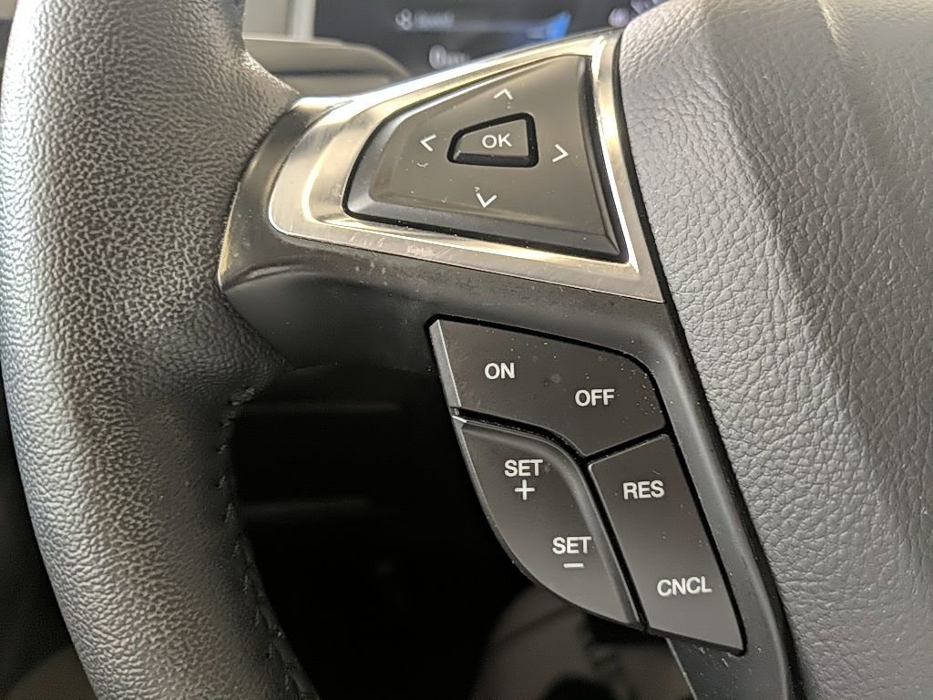 Used 2024 Ford Edge SEL w/ Convenience Package image 17