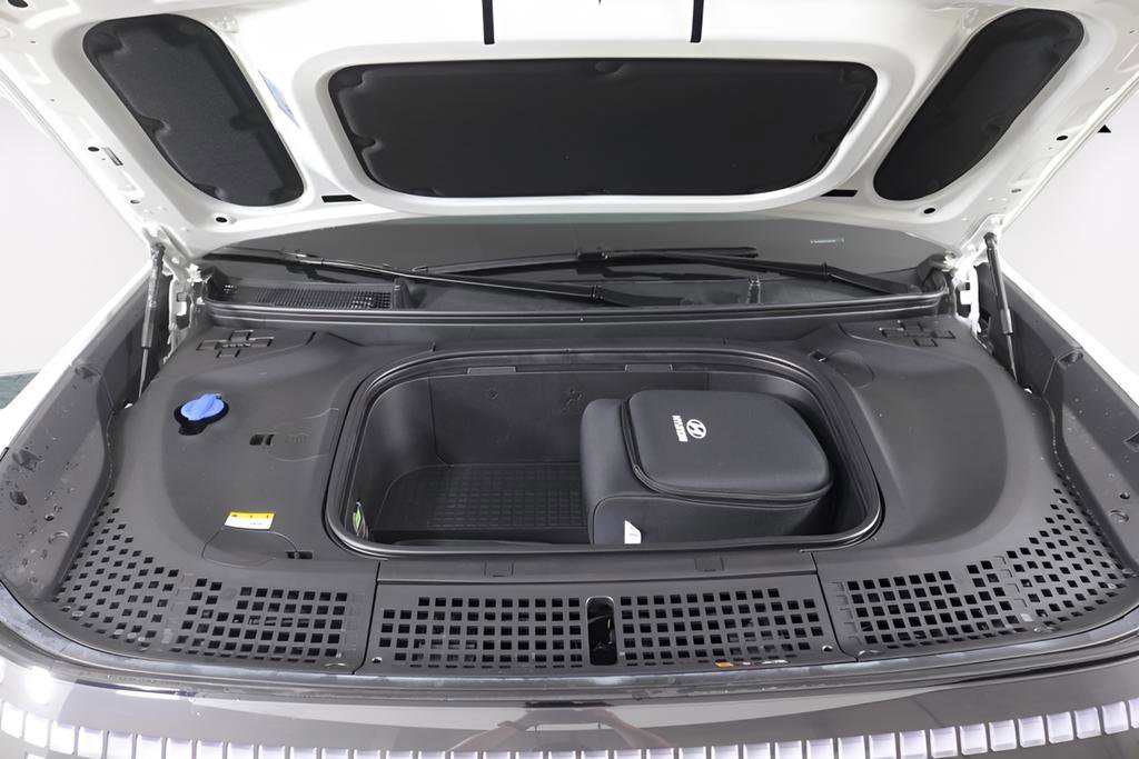 New 2026 Hyundai Ioniq 9 Limited image 45