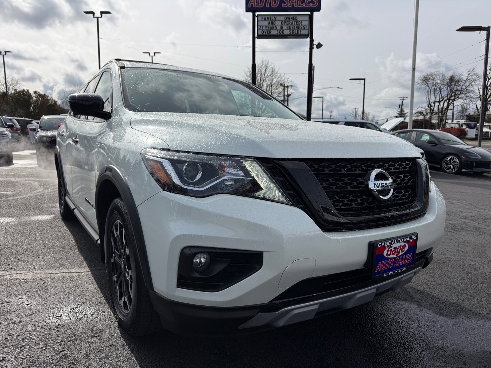 Used 2019 Nissan Pathfinder SL AWD/4WD image 15