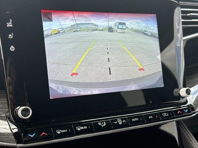 Used 2022 Jeep Wagoneer Series III w/ Premium Group I AWD/4WD image 22