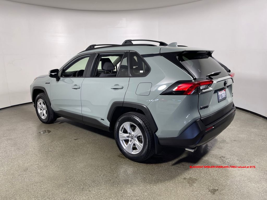 Certified 2021 Toyota RAV4 XLE w/ Convenience Package image 5