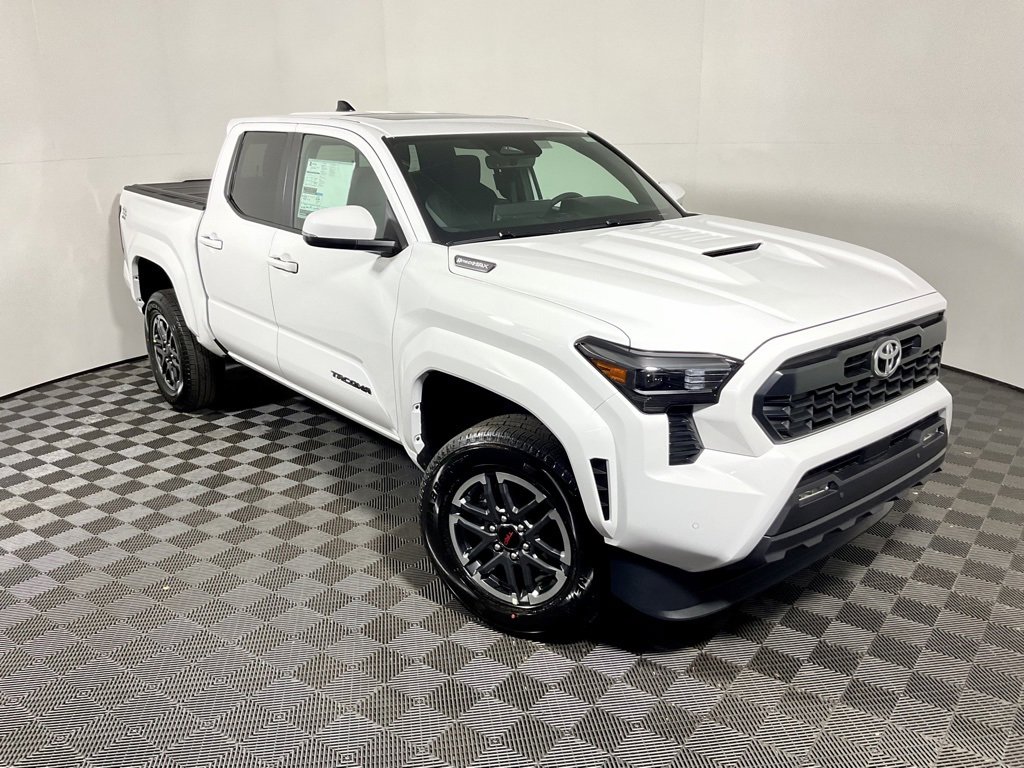 New 2025 Toyota Tacoma TRD Sport image 5