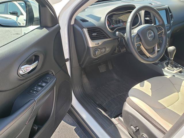 Used 2016 Jeep Cherokee 75th Anniversary AWD/4WD image 11