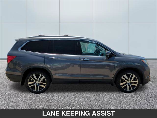Used 2017 Honda Pilot Touring image 6