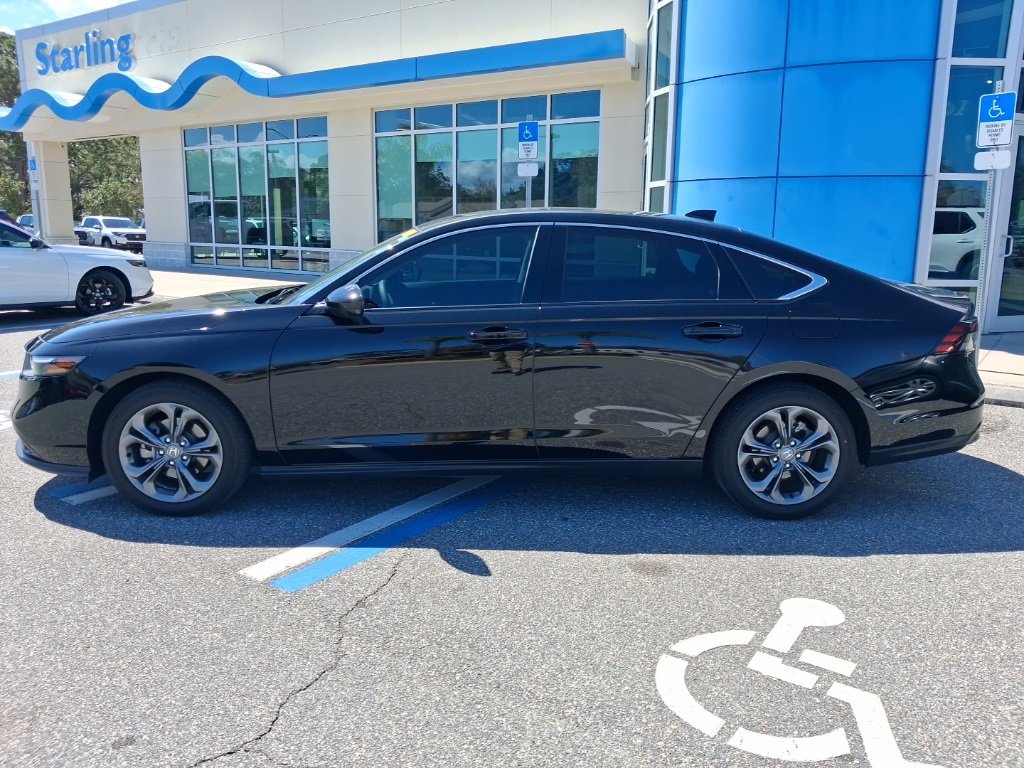 Used 2023 Honda Accord EX image 8