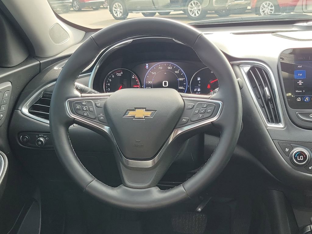 Used 2024 Chevrolet Malibu LT w/ Midnight Edition image 29