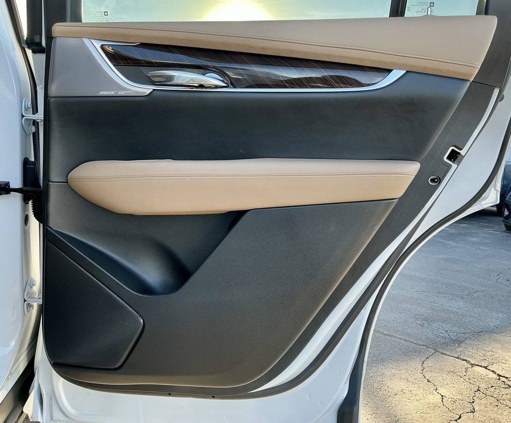 Used 2025 Cadillac XT6 Premium Luxury w/ Platinum Package image 25