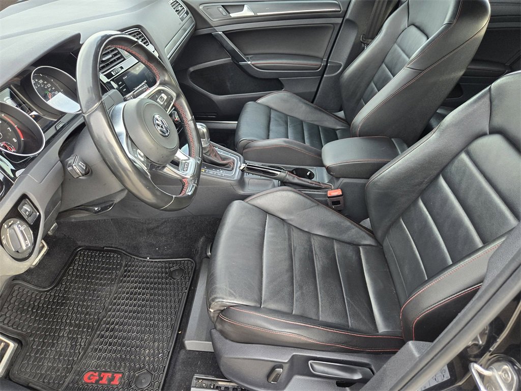 Used 2019 Volkswagen Golf 4-Door image 11