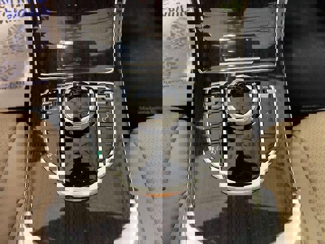 Used 2018 Mercedes-Benz C 300 4MATIC Sedan image 17