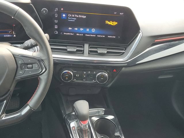Used 2025 Chevrolet Trax RS w/ Sunroof Package FWD image 13