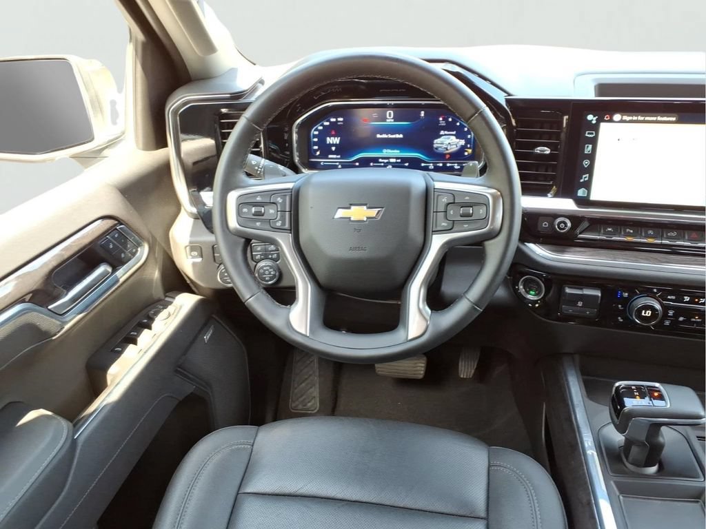 Used 2025 Chevrolet Silverado 1500 LTZ w/ Z71 Off-Road Package AWD/4WD image 23