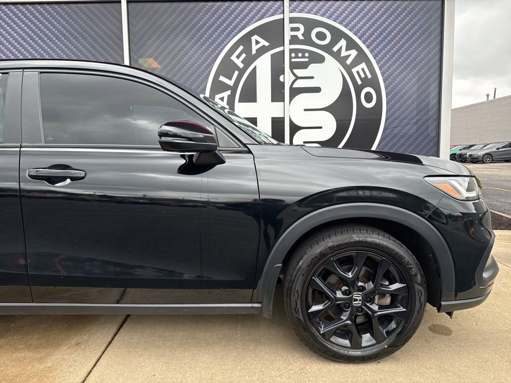 Used 2024 Honda HR-V Sport image 3