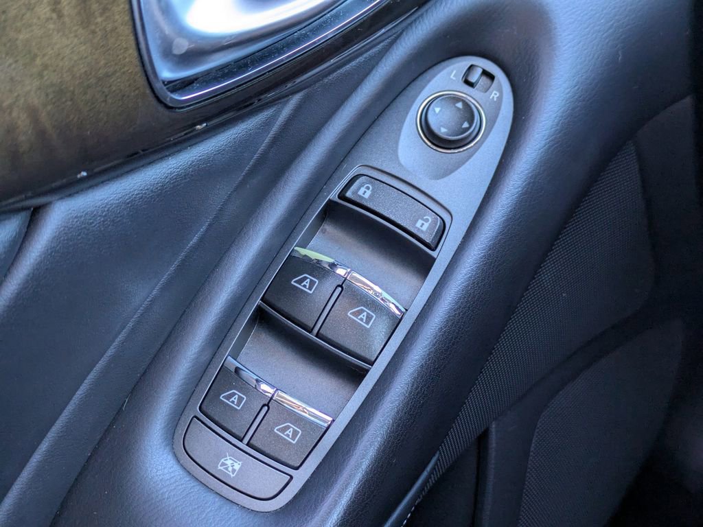 Used 2018 INFINITI Q50 Luxe w/ Cargo Package (L95) image 20