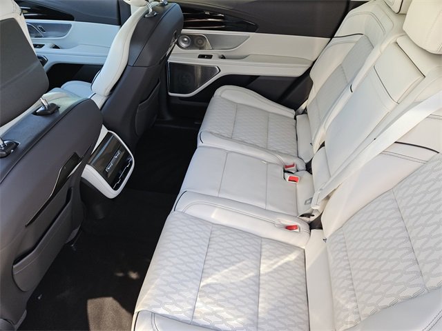 New 2026 Lincoln Nautilus Black Label w/ Jet Appearance Package image 28