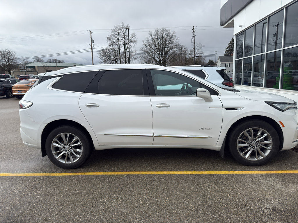 Used 2023 Buick Enclave Avenir w/ Avenir Technology Package image 3