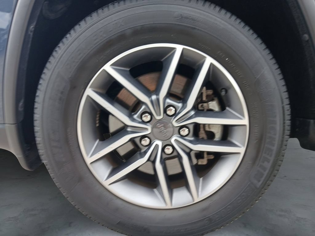 Used 2021 Jeep Grand Cherokee Limited RWD image 14
