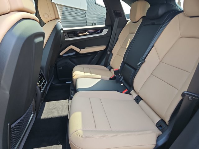 New 2026 Porsche Cayenne AWD/4WD image 22