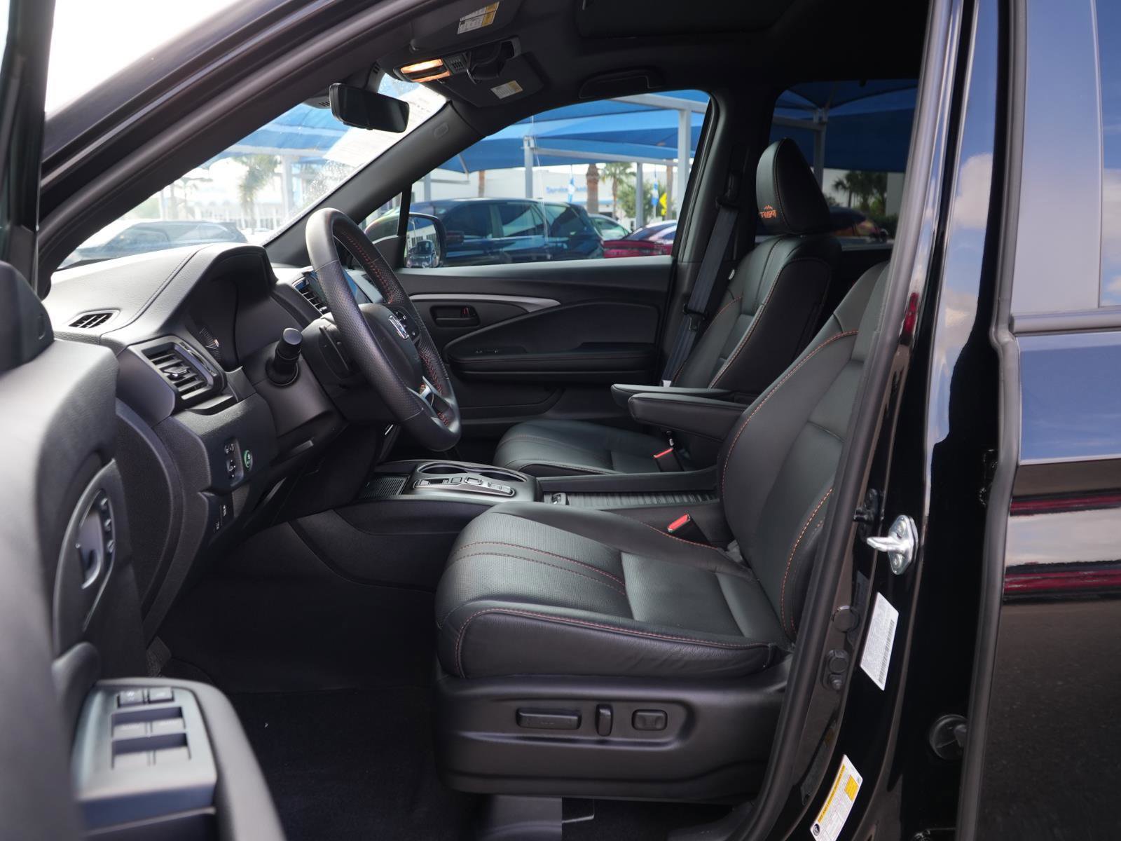 Used 2023 Honda Passport TrailSport image 16