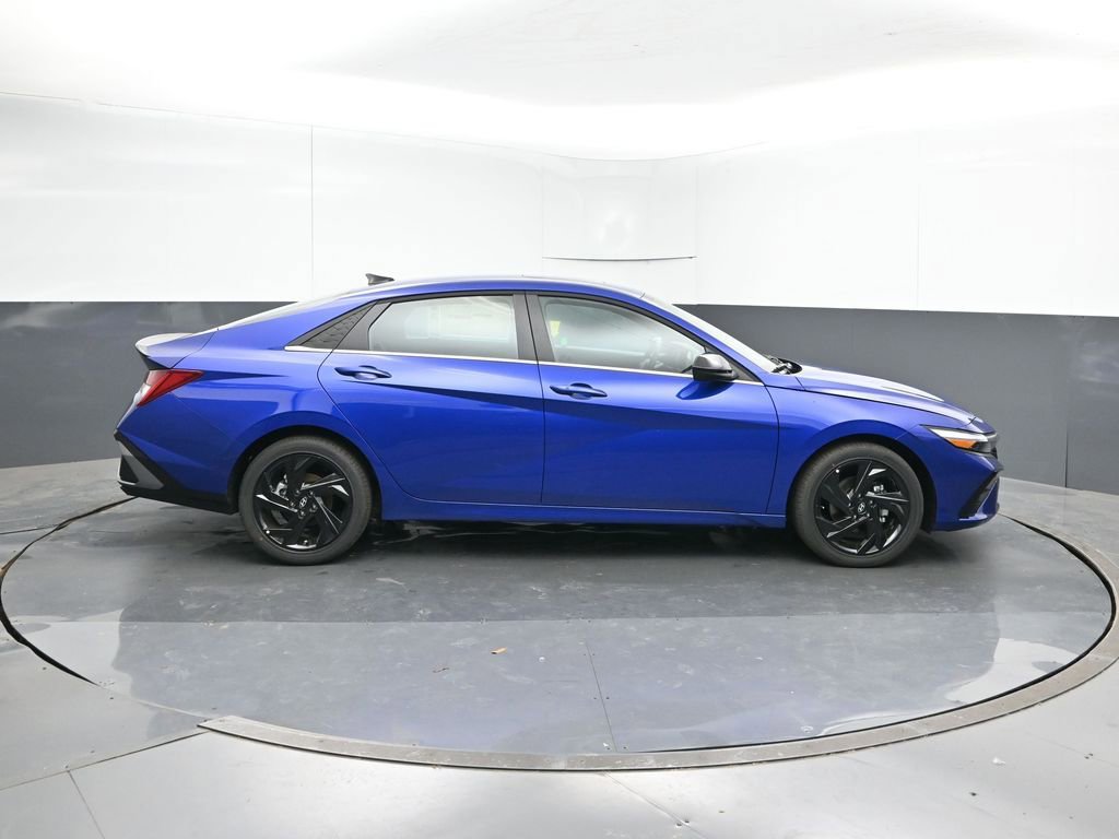 New 2026 Hyundai Elantra SEL Sport image 6