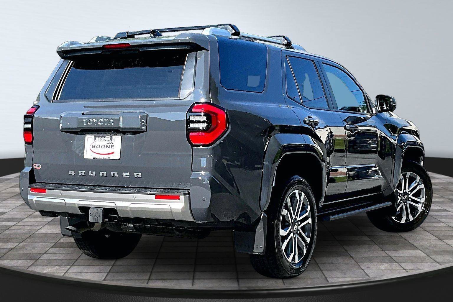 Used 2025 Toyota 4Runner Limited AWD/4WD image 14