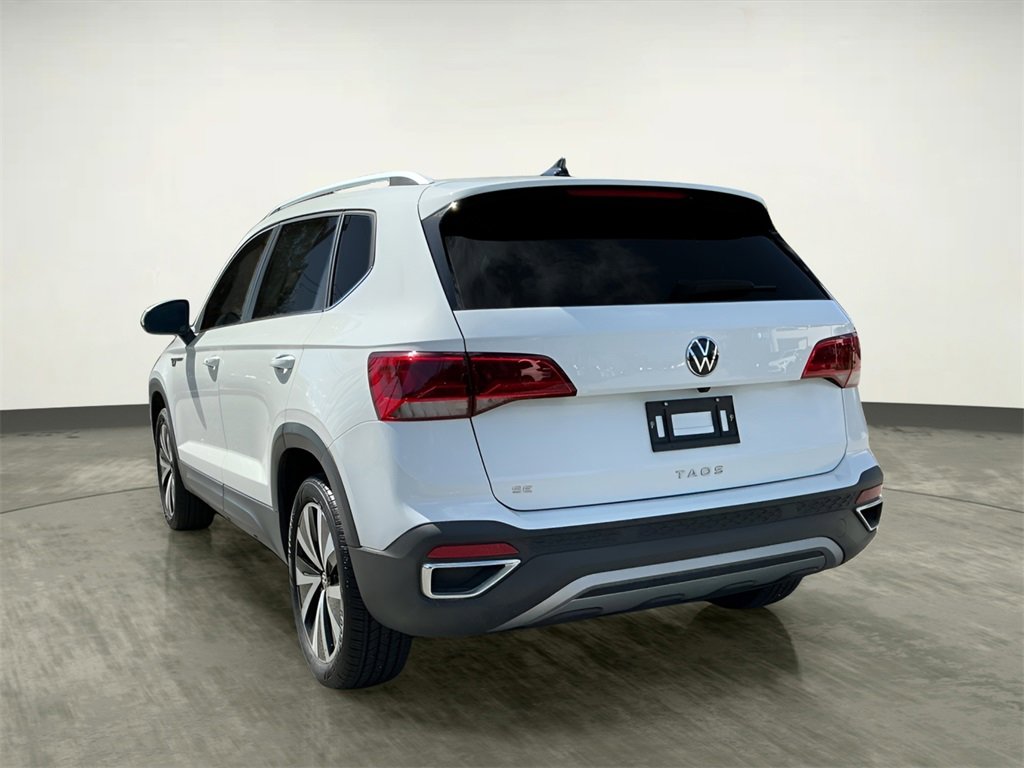 Used 2024 Volkswagen Taos SE image 6