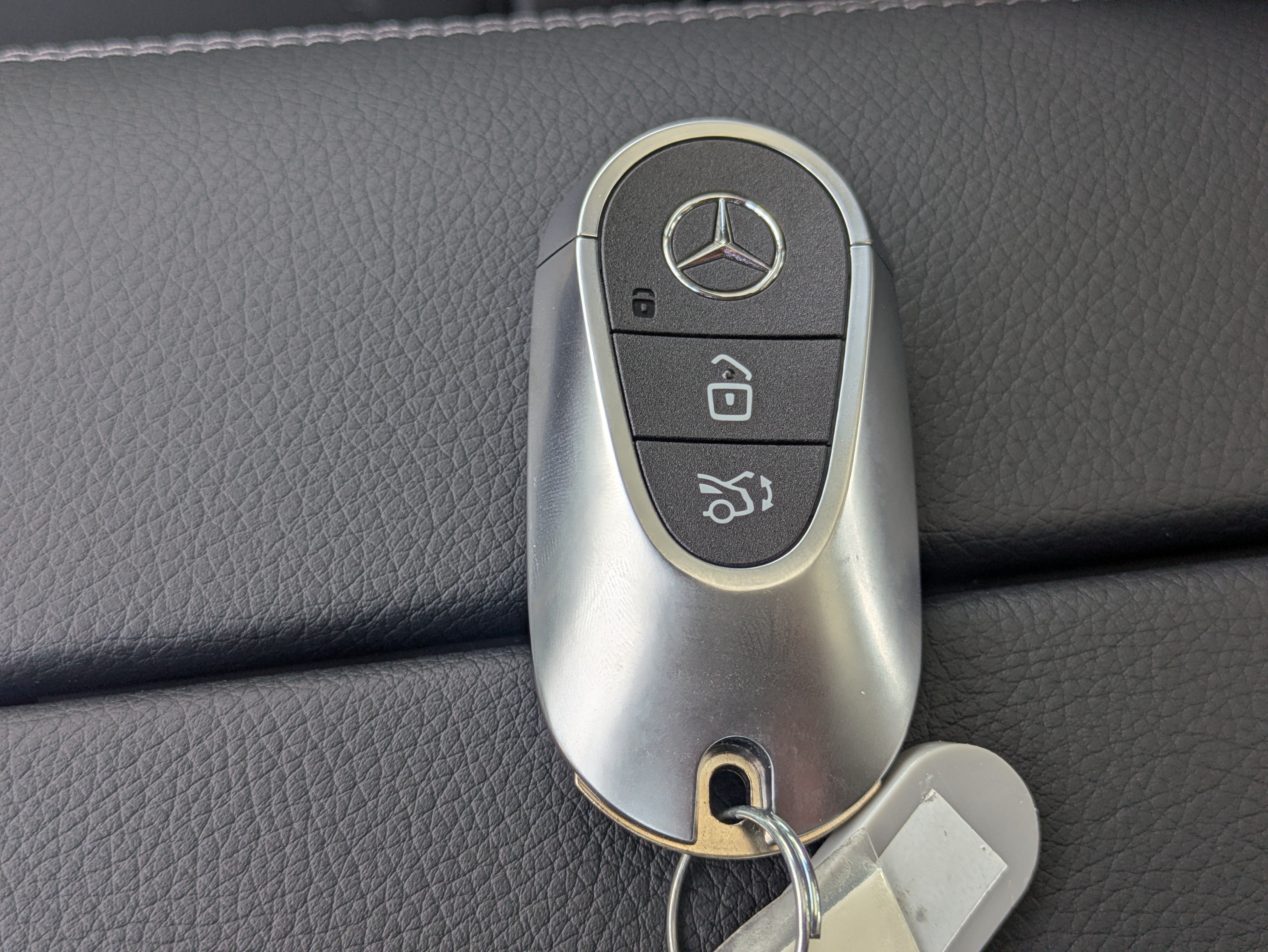 New 2026 Mercedes-Benz C 300 4MATIC Sedan image 30