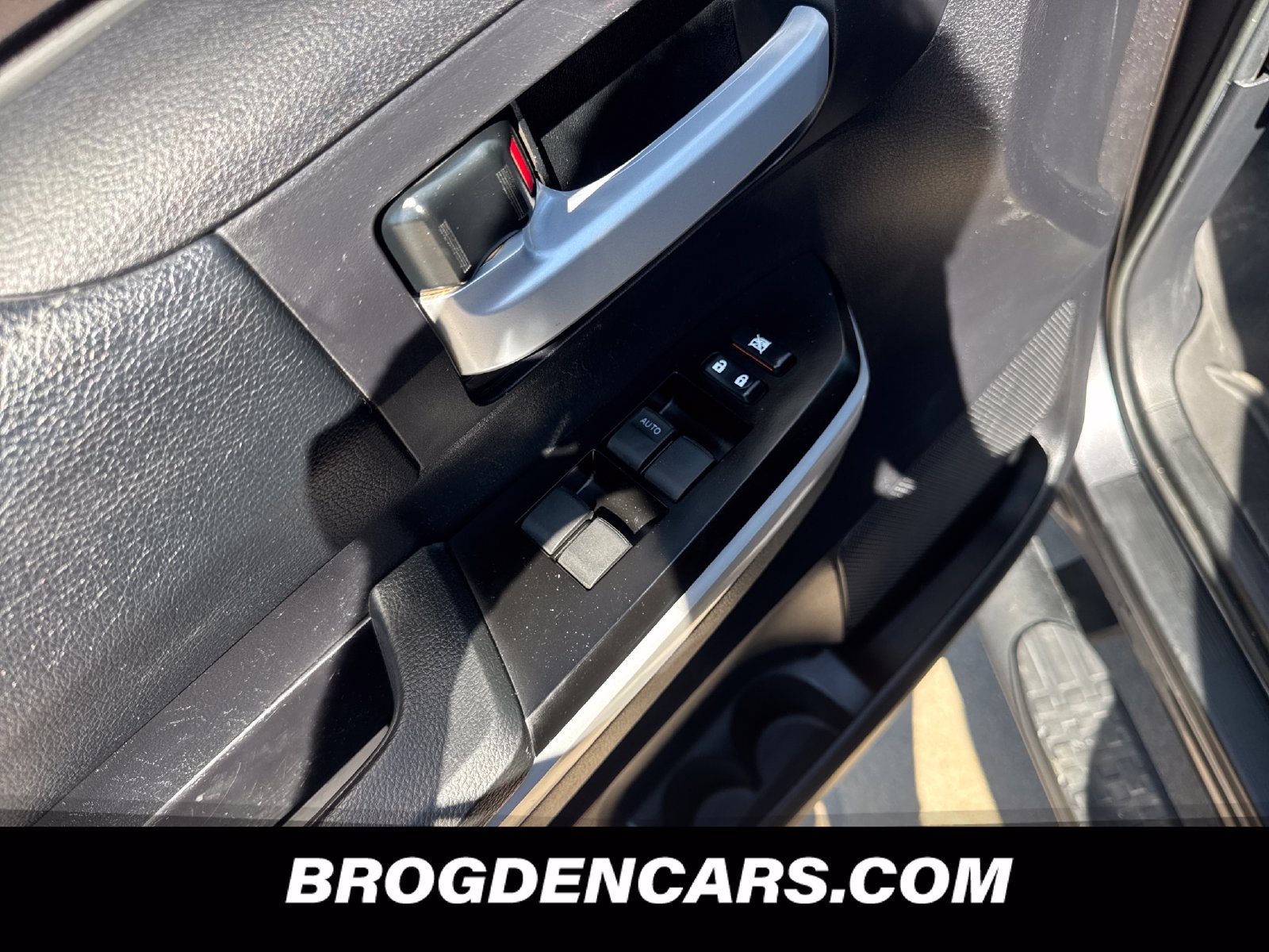 Used 2020 Toyota Tundra SR5 w/ TRD Sport Package AWD/4WD image 8