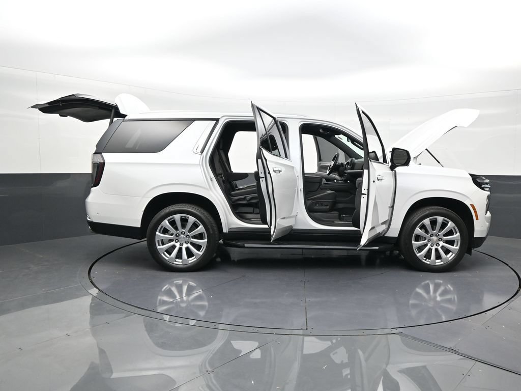 Used 2025 Chevrolet Tahoe Premier RWD image 30
