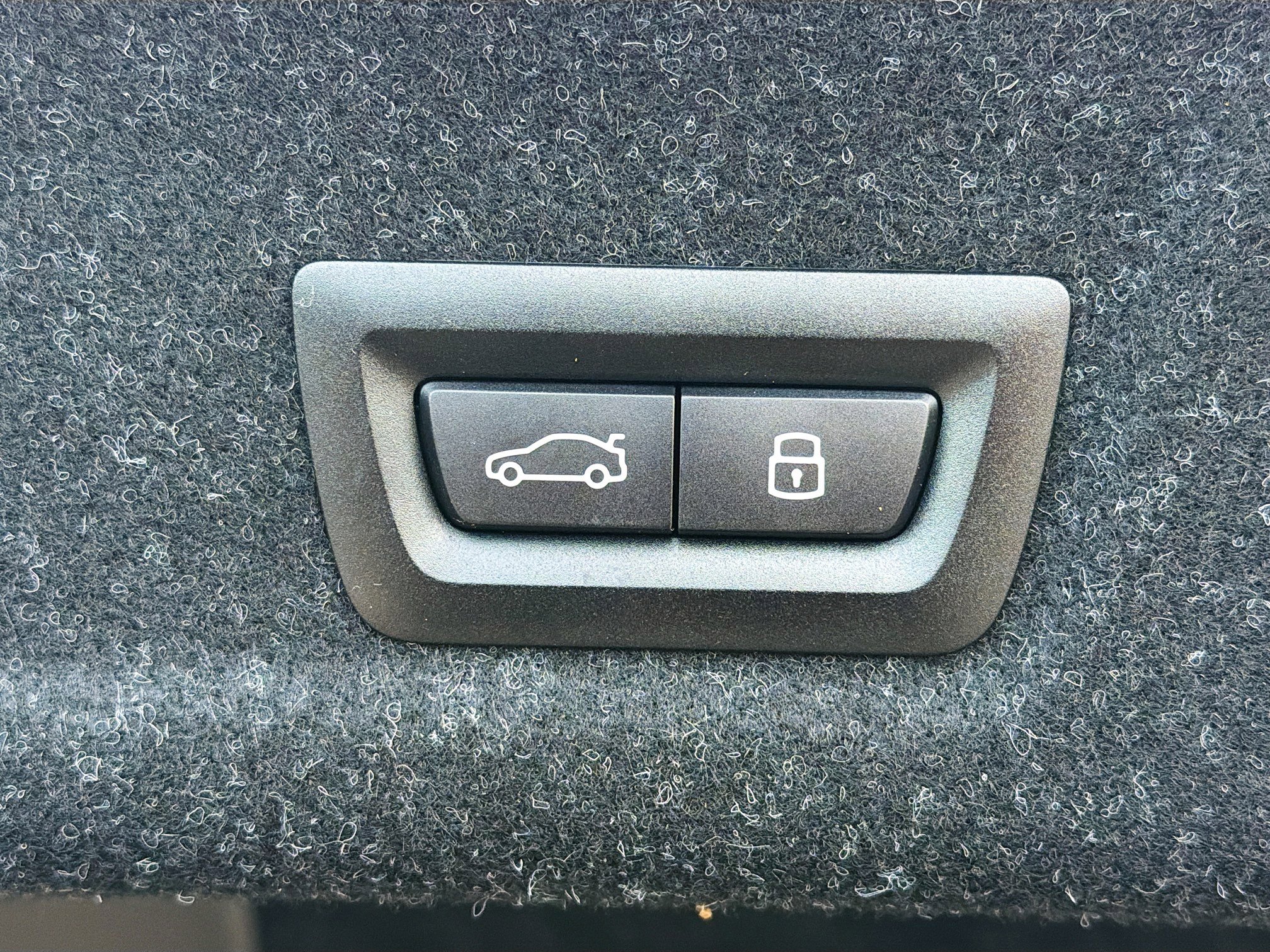 Used 2025 BMW 330i Sedan image 13