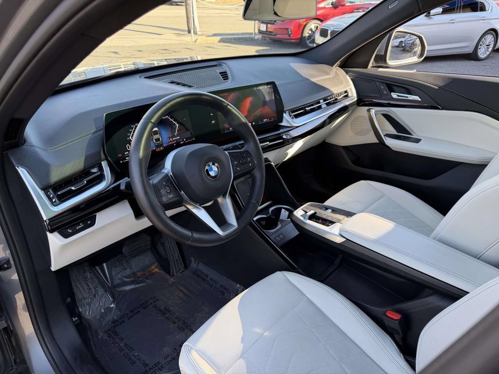 Used 2026 BMW X2 xDrive28i AWD/4WD image 23