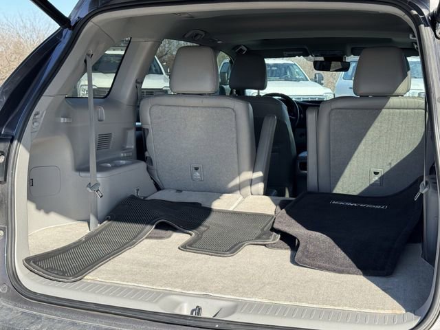 Used 2019 Toyota Highlander XLE image 24