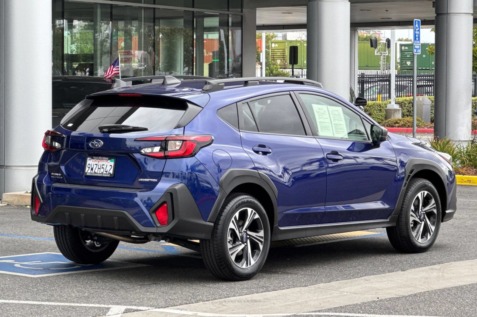 Certified 2025 Subaru Crosstrek 2.5i Premium AWD/4WD image 4